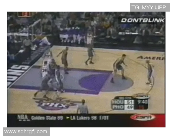 姚明与马布里在武汉的篮球传奇对决与友谊故事回顾