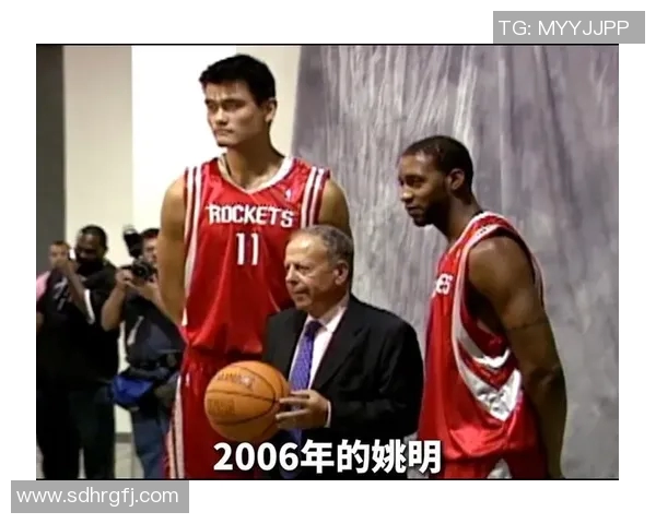 姚明与吴芳的传奇人生：从篮球场到慈善事业的跨界之旅