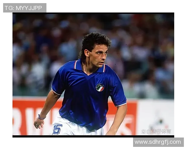 不同年代的足球巨星风采与影响力全景回顾 不同年代的足球巨星风采与影响力全景回顾