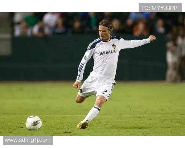 2019年足球明星精彩瞬间回顾与经典图片分享